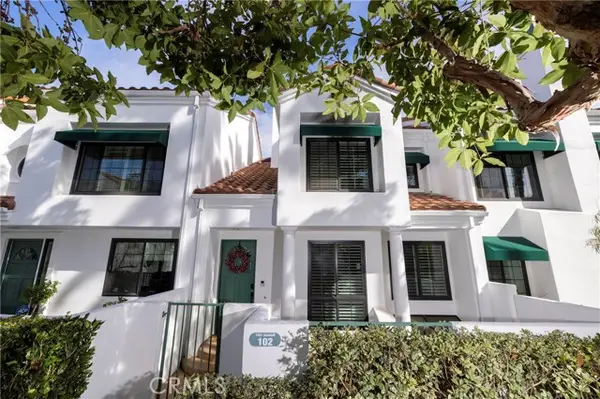 7401 Seabluff #102, Huntington Beach, CA 92648