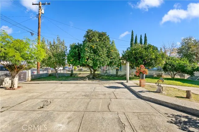 231 W 24th Street, San Bernardino, CA 92405 - #3