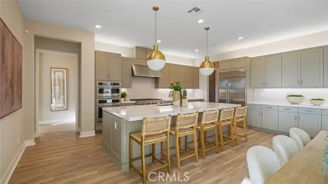 29409 Via Diamante, Newhall, CA 91354 - #1