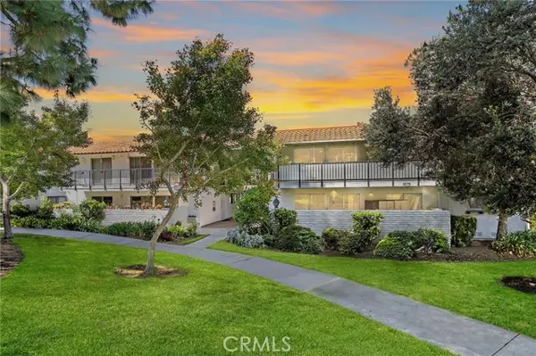 2279 Via Mariposa #P, Laguna Woods, CA 92637