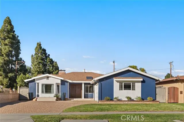 1107 E Sycamore, Orange, CA 92866 - Image #1