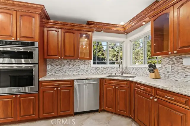 1107 E Sycamore, Orange, CA 92866 - Image #3