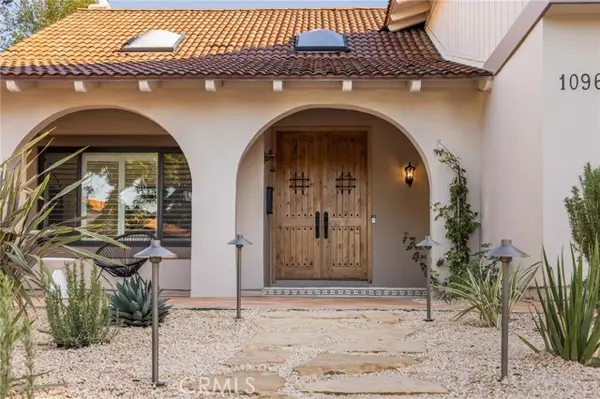 1096 Tulare, Costa Mesa, CA 92626