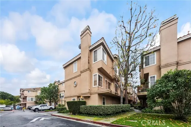 13957 Lemoli Avenue, Hawthorne, CA 90250 - Image #2