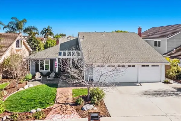 17552 Putney, Huntington Beach, CA 92649