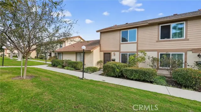 461 W Alton #C, Santa Ana, CA 92707 - Image #2