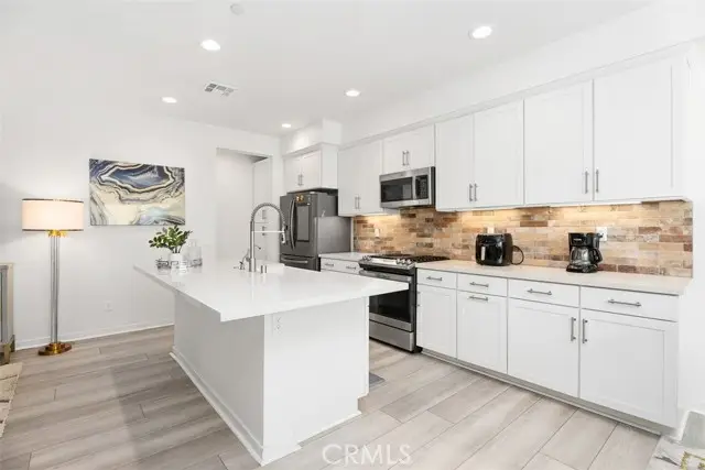 704 Dusky Creek, Lake Forest, CA 92610 - Image #3