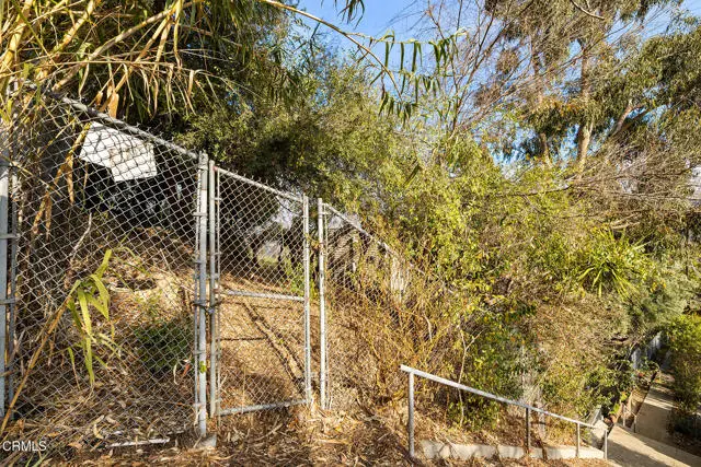 2319 W Loma Vista Place, Los Angeles, CA 90039 - Image #3