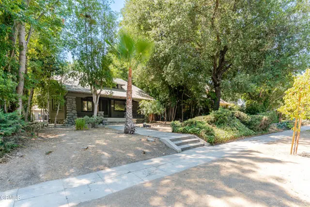 218 Madeline Drive, Pasadena, CA 91105 - Image #3