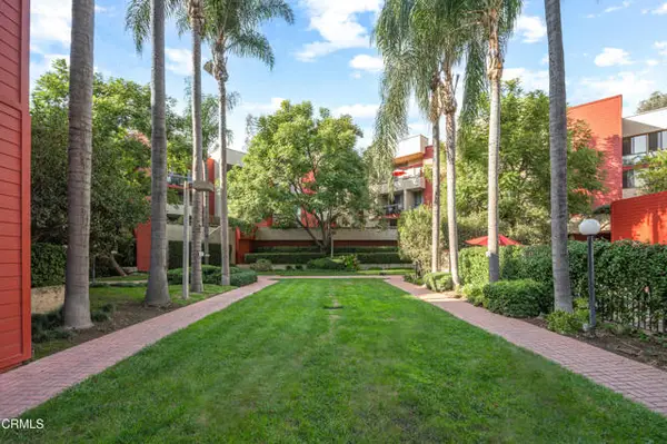 3961 Via Marisol #316, Los Angeles, CA 90042