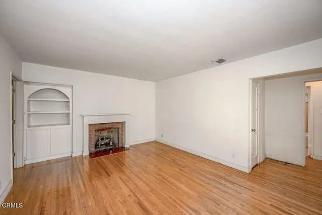 1920 N Screenland Drive, Burbank, CA 91505 - Image #2