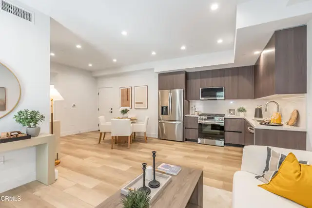 150 S Oak Knoll Avenue #102, Pasadena, CA 91101 - Image #3