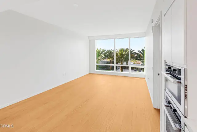 877 Francisco Street #1112, Los Angeles, CA 90015 - #3