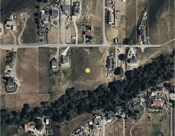 5884 Blacktrail Place, Paso Robles, CA 93446