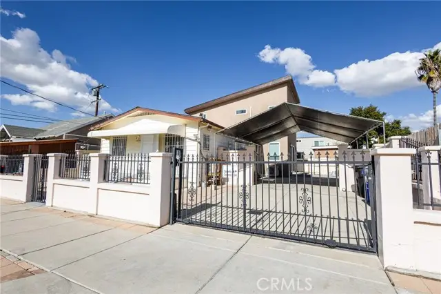 4284 Dwight, San Diego, CA 92105 - Image #1