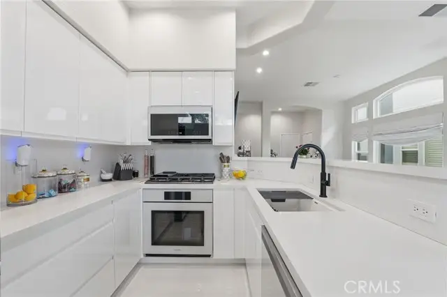 7697 Hazard Center, San Diego, CA 92108 - #2