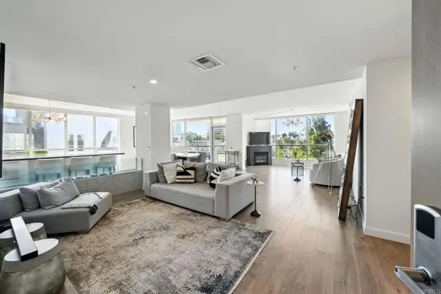 510 First Ave #402, San Diego, CA 92101 - Image #2