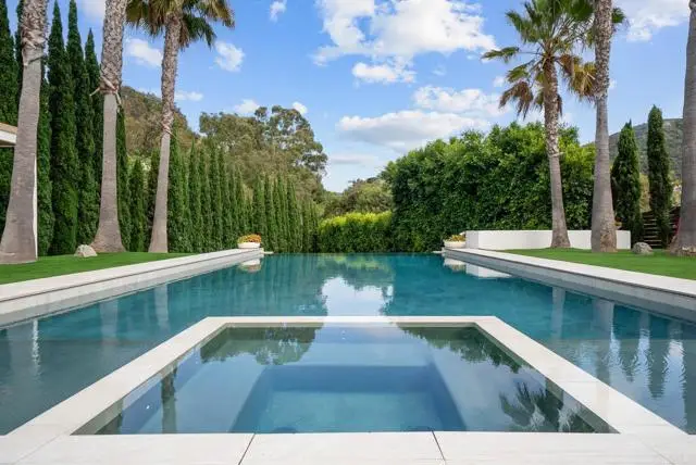 7713 Esterel Dr, La Jolla, CA 92037 - Image #3