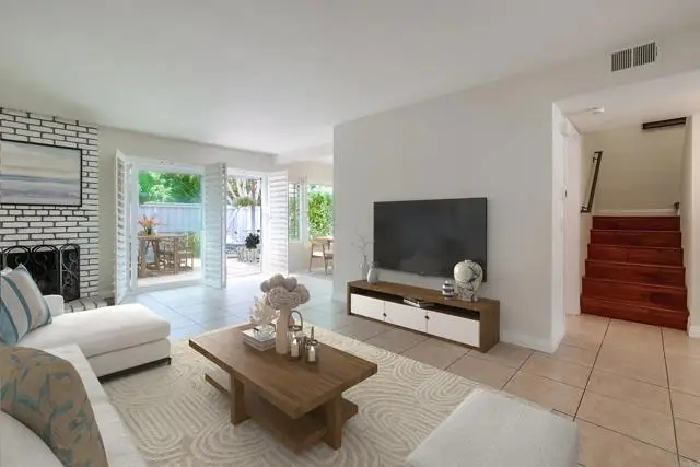 8037 Caminito Mallorca, La Jolla, CA 92037 - Image #3