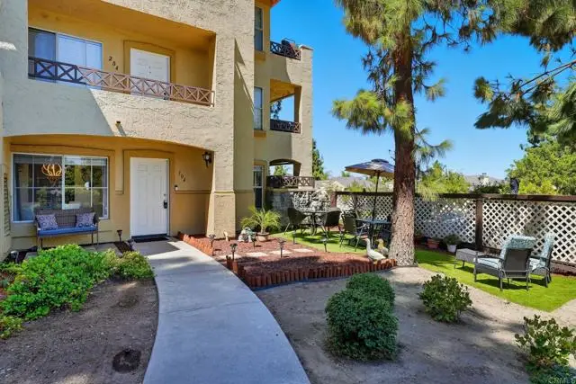 2083 Lakeridge Circle #104, Chula Vista, CA 91913 - Image #2