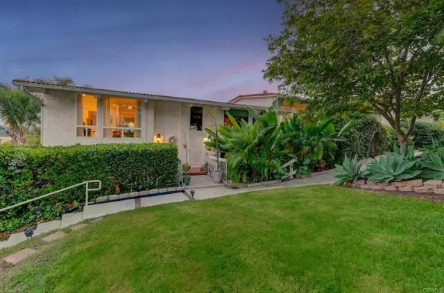 2323 Caringa Way #16, Carlsbad, CA 92009 - Image #2