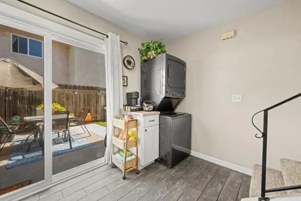 10323 Restful Ct, Santee, CA 92071