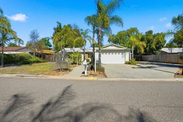 13218 Lakeview Granada Dr, Lakeside, CA 92040 - Image #1