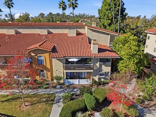 12250 Corte Sabio #2210, San Diego, CA 92128