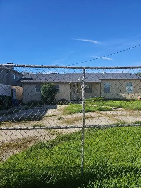 6537 Columbus Avenue, Van Nuys (los Angeles), CA 91411