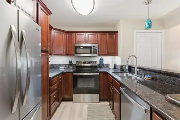 5402 Balboa Arms Dr #314, San Diego, CA 92117