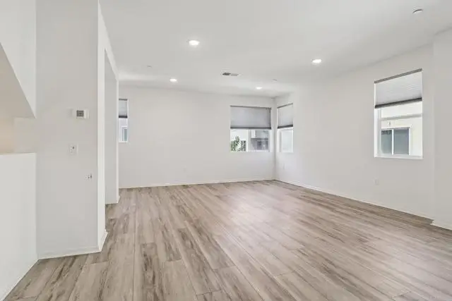 5265 Beachfront Cove Street #167, San Diego, CA 92154 - Image #3