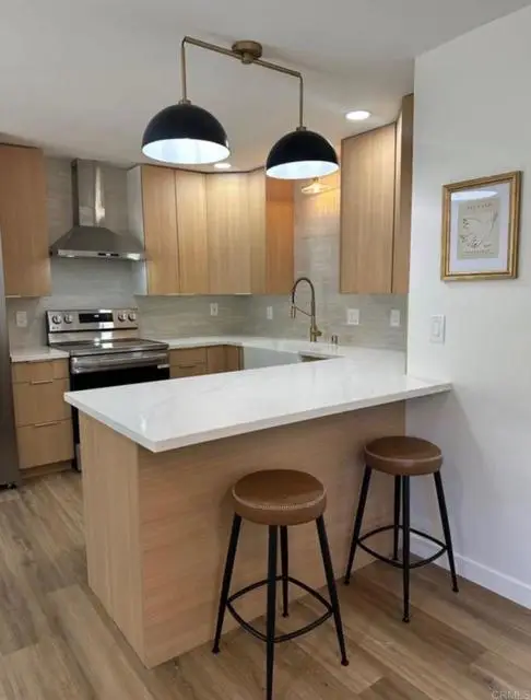 5725 Linda Vista Road #8, San Diego, CA 92110