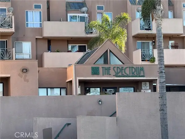 450 E 4th Street #414, Santa Ana, CA 92701