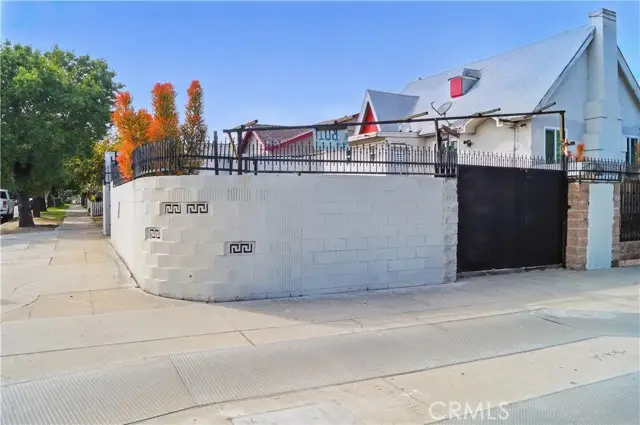 7515 S Vermont Avenue, Los Angeles, CA 90044 - Image #1