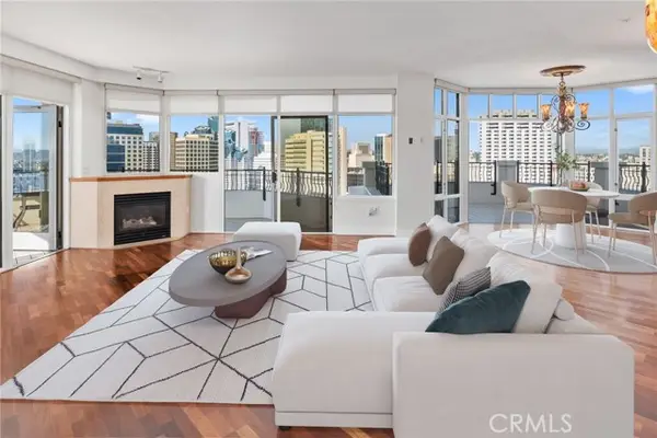 700 W Harbor Drive #2301, San Diego, CA 92101