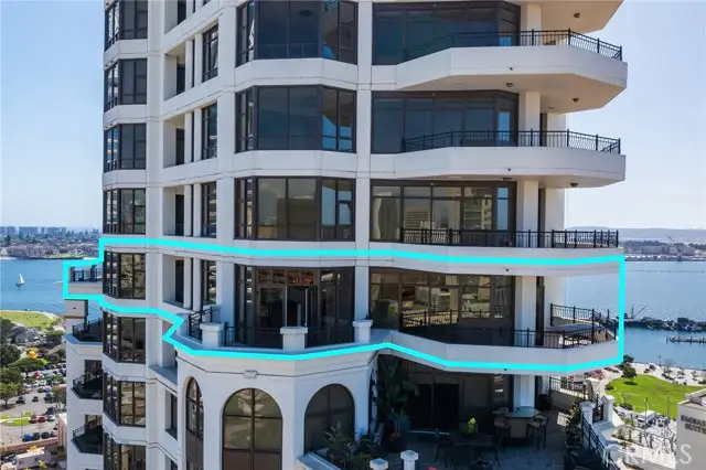 700 W Harbor Drive #2301, San Diego, CA 92101 - Image #2