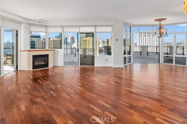 700 W Harbor Drive #2301, San Diego, CA 92101 - Image #3