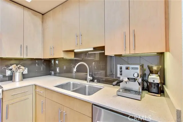 133 The Promenade #408, Long Beach, CA 90802 - Image #2