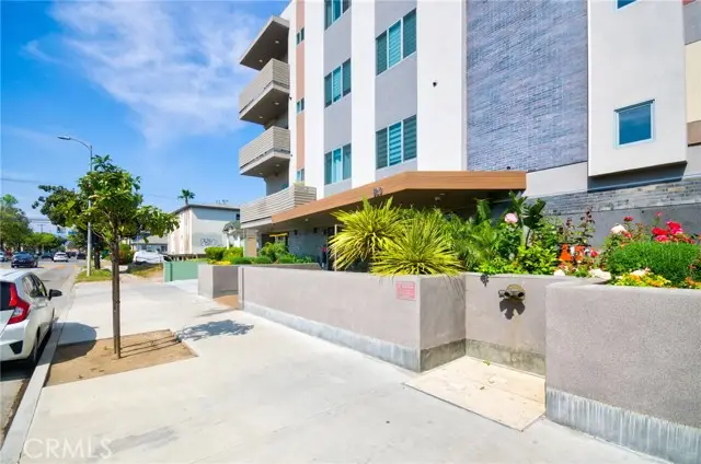 820 S Wilton Place #304, Los Angeles, CA 90005 - Image #3