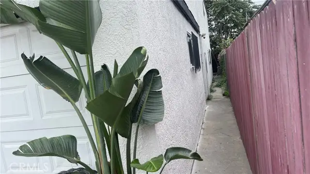 9240 Hooper Avenue, Los Angeles, CA 90002 - Image #3