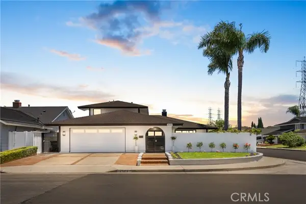 21212 Binghampton Circle, Huntington Beach, CA 92646