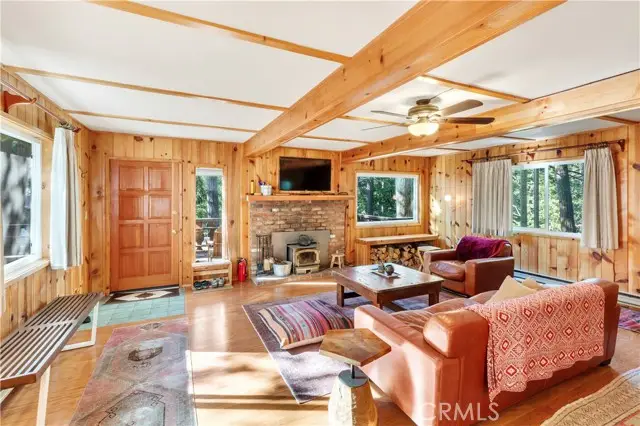 10901 Ponderosa Drive, Wofford Heights, CA 93285 - Image #2