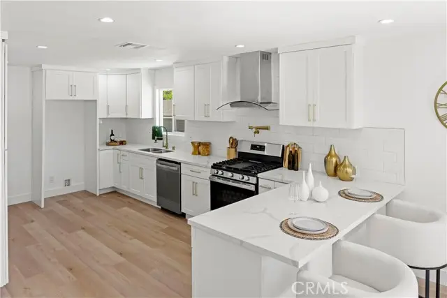 577 Stepney Street, Inglewood, CA 90302 - Image #3