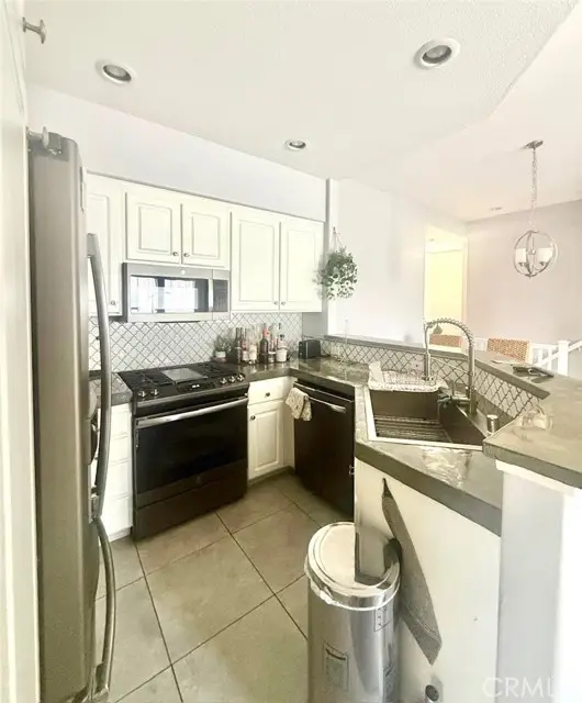 7577 Hazard Center Drive, San Diego, CA 92108 - Image #3