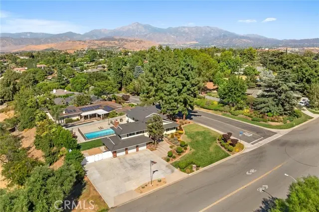 30746 E Sunset Drive, Redlands, CA 92373 - Image #3