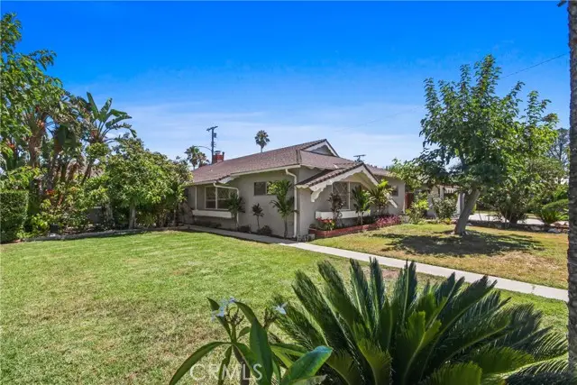 10130 Gerald Avenue, San Fernando Valley, CA 91343 - Image #1