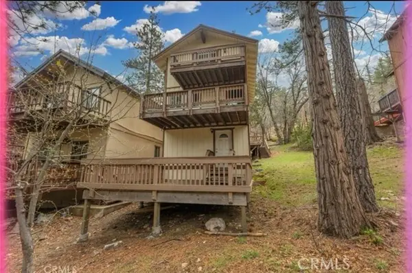 2368 Pine Dr, Running Springs, CA 92382