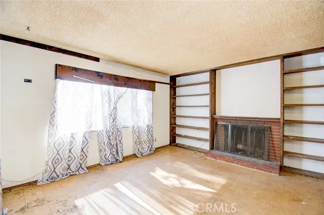 585 N Wendy Drive, Casa Conejo, CA 91320 - Image #3