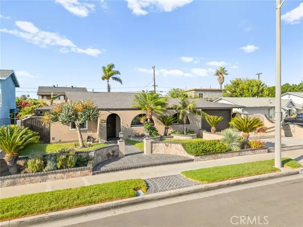 1915 W Clearbrook, Anaheim, CA 92804