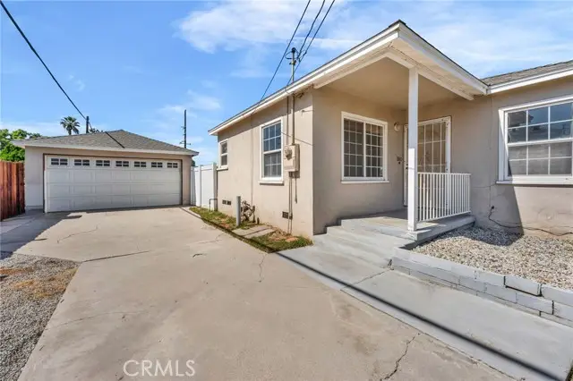 10654 Amapolas Street, Redlands, CA 92373 - Image #3